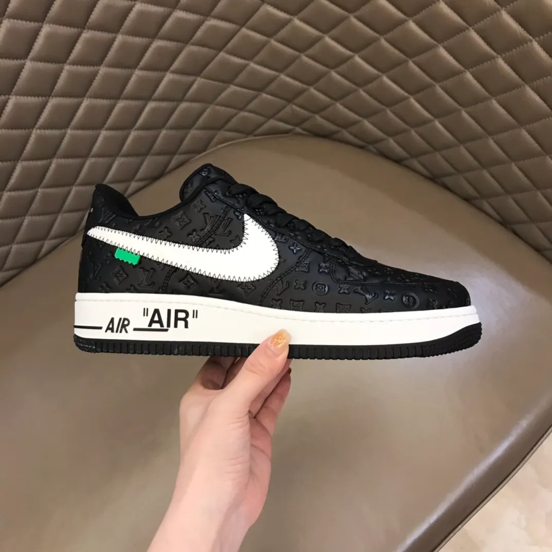 Men's shoes💰p440 "*oui* Vuitto*" x OFF-WHITE x Nike three-party collaboration! Trendy and cool men's casual sports shoes with unrivaled color matching. The design idea basically continues the style of THE TEN. The Swoosh line and tongue label have a very familiar visual effect and are both fashionable and trendy! A must-have for fashionistas! The effect on your feet is absolutely stunning! Size: 38-45
